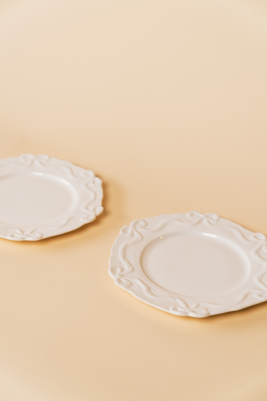 Benedita Bow Stoneware Dinner Plate