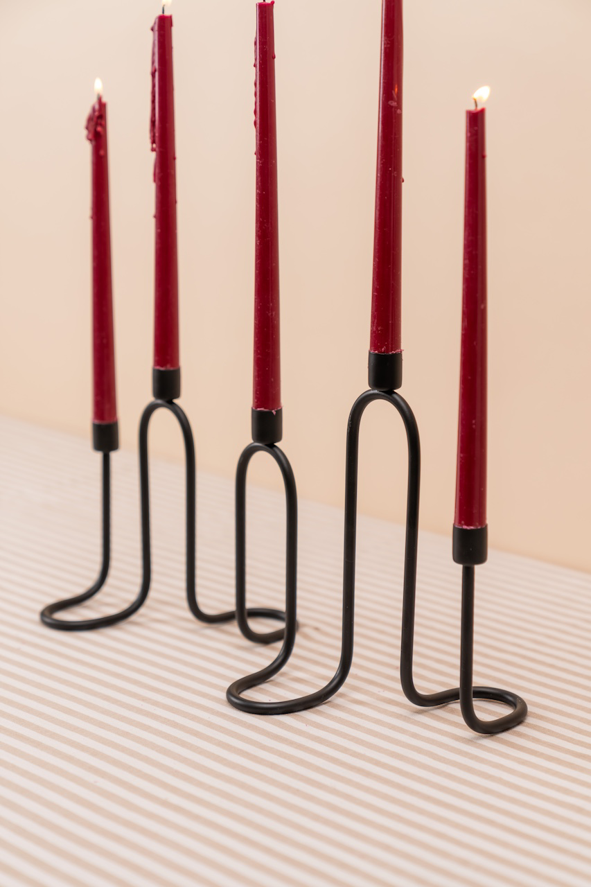 Black Wavy 5-arm Metal Candelabra
