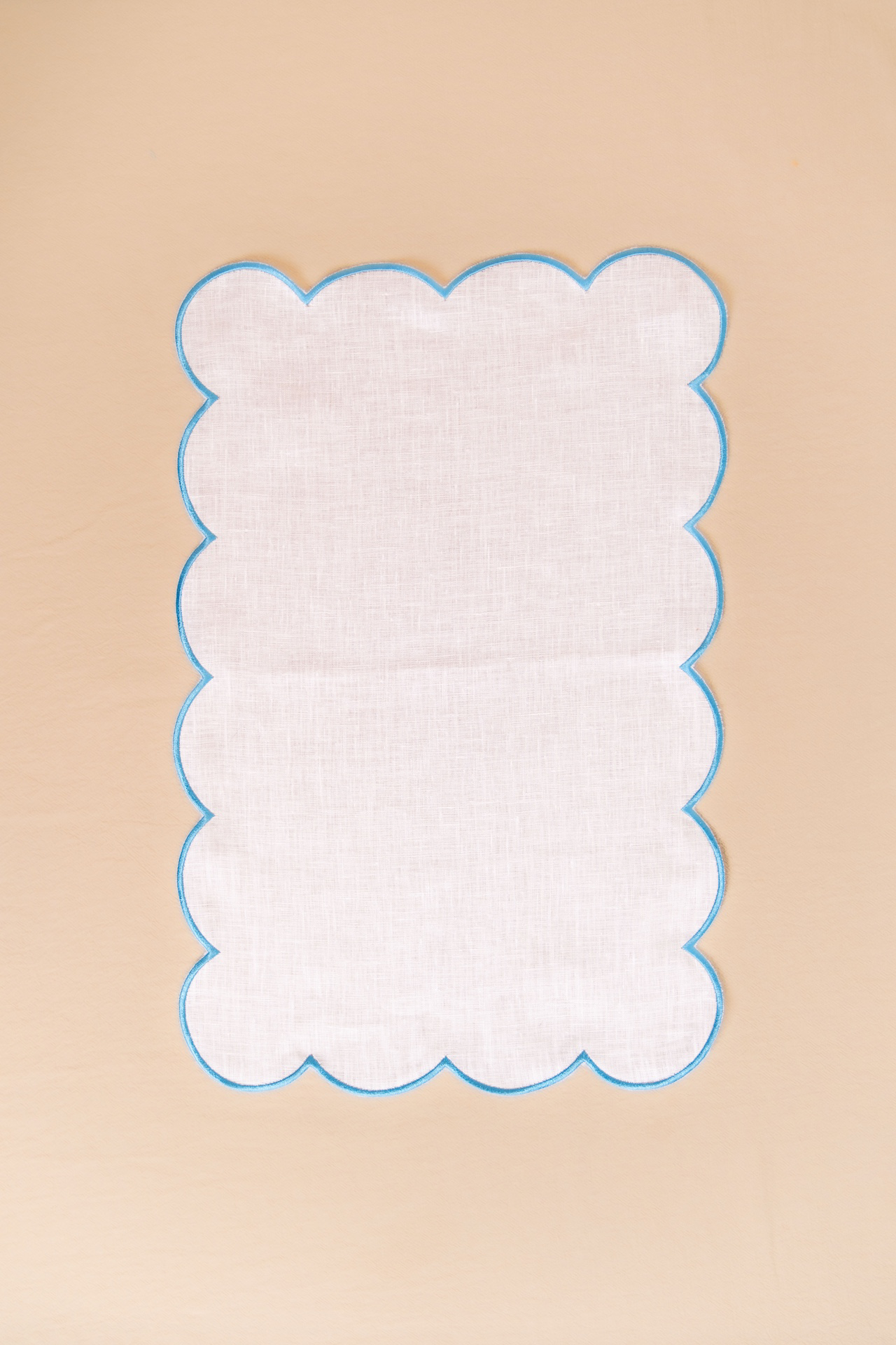 Blue Scalloped Edge Placemat Set