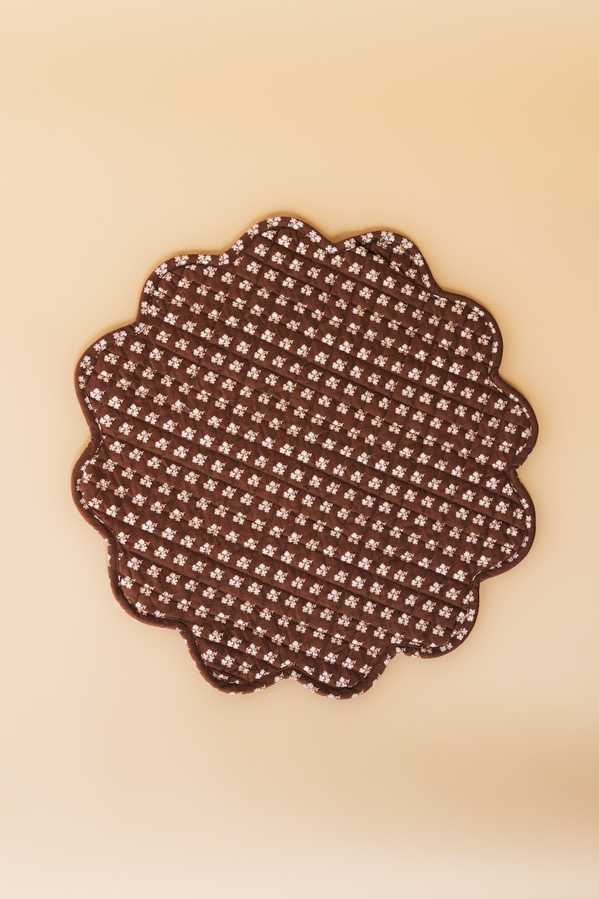 Constance Wavy Quilted Placemat Set