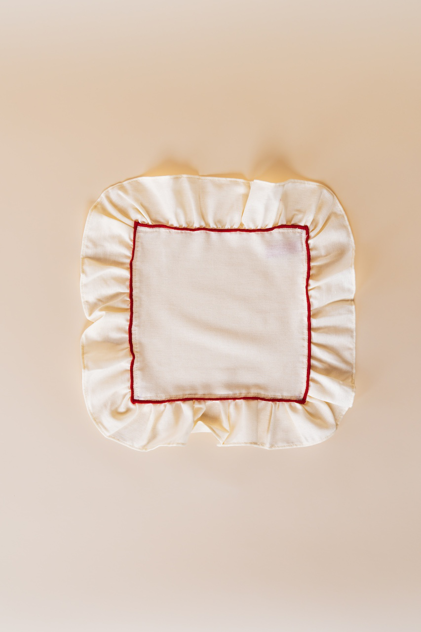 Frills Cream Red Linen Blend Napkin Set
