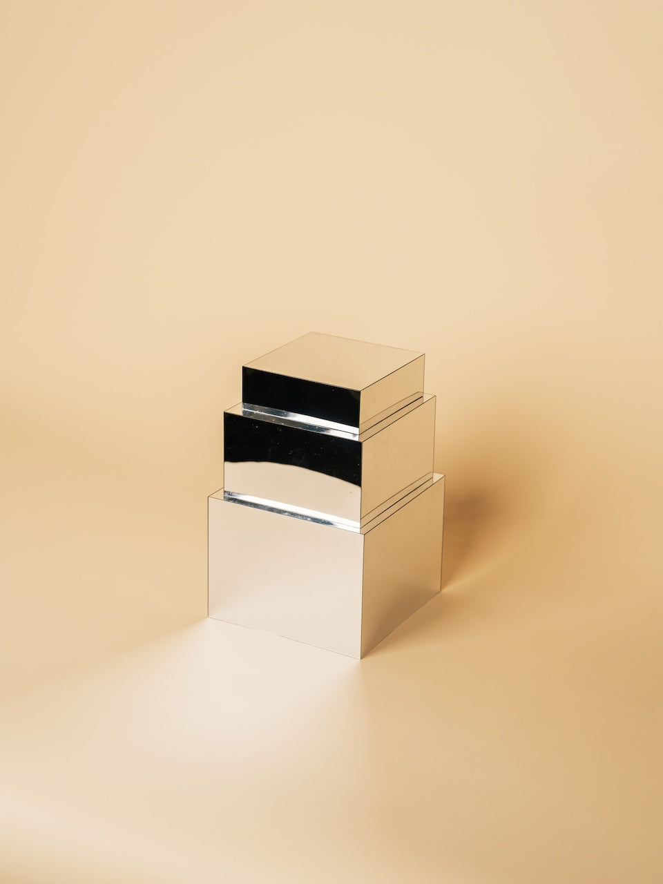 Mirror Cube Riser Set