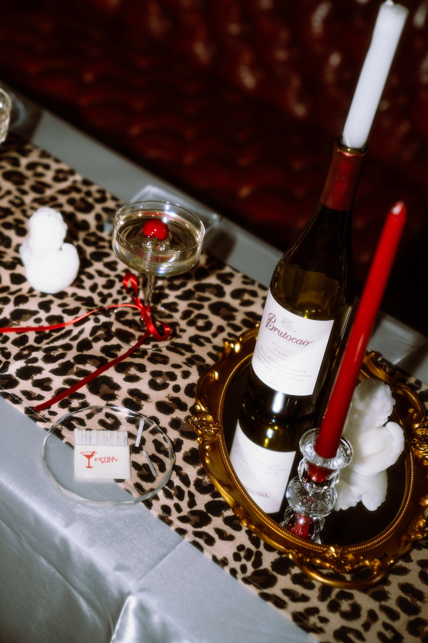 Vintage-Inspired Mirror Tray