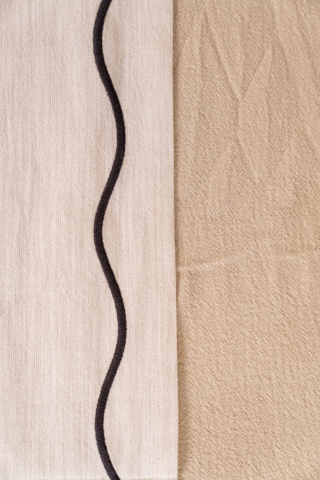 White & Black Wavy Cotton Table Runner
