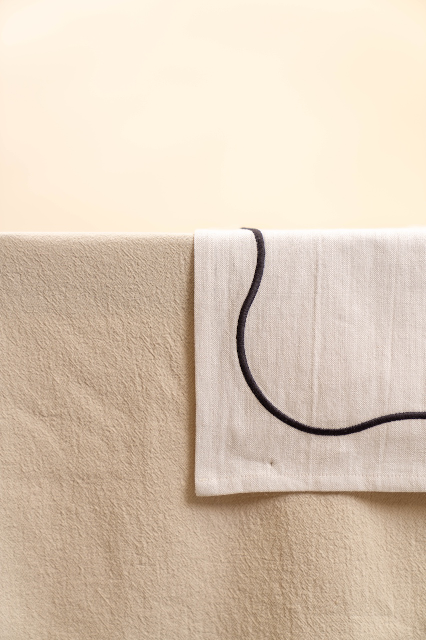 White & Black Wavy Cotton Table Runner