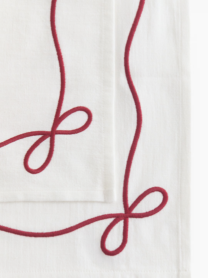 Bow Embroidered Napkin Set