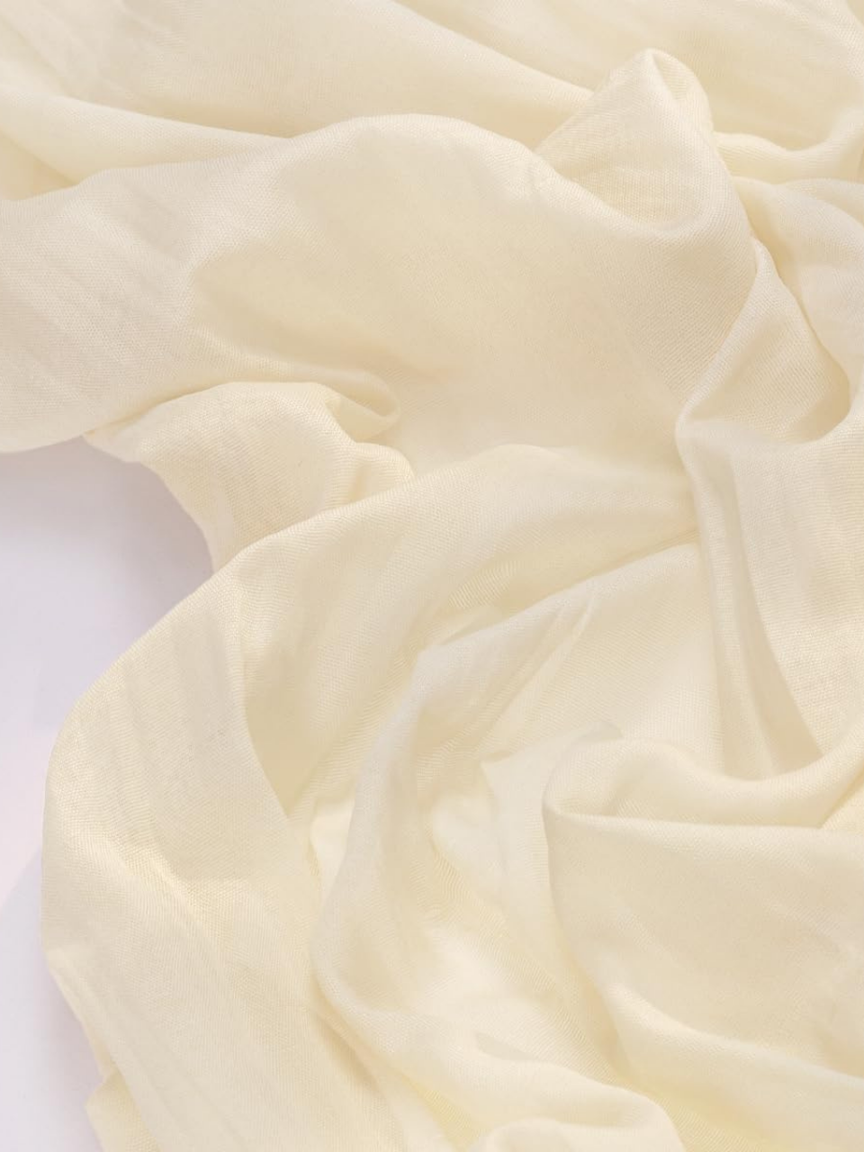 Ivory Table Runner Set