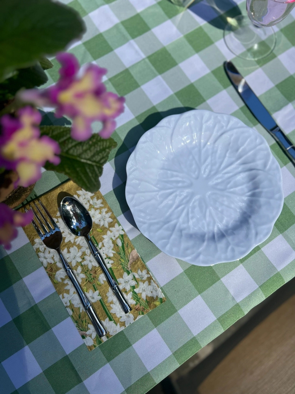 White Cabbage Salad Plate Set