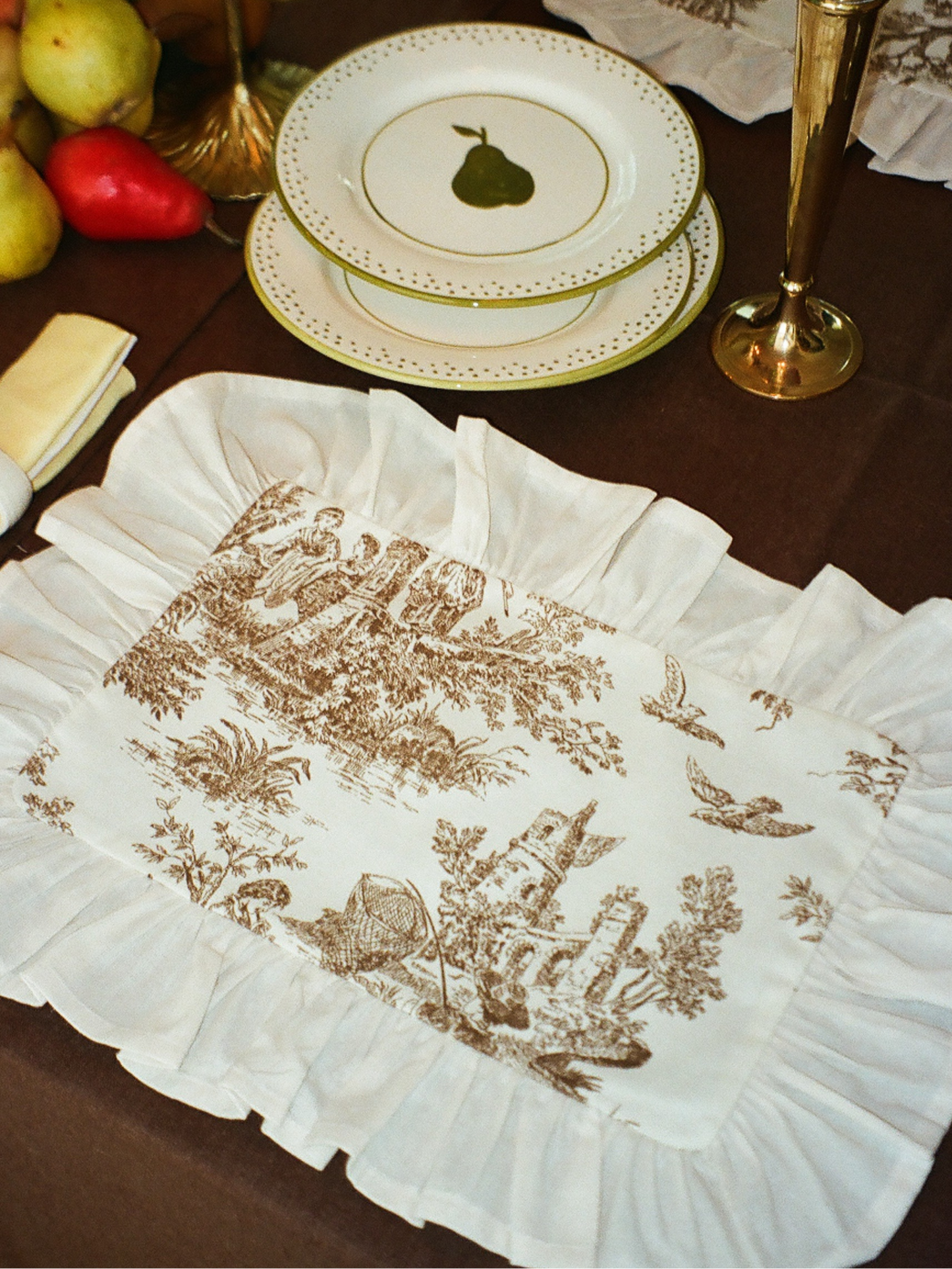 Brown Ruffle Toile Placemat Set