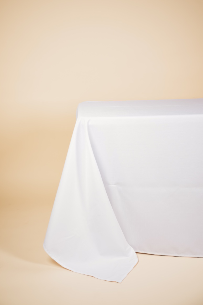 Basics Solid White Tablecloth