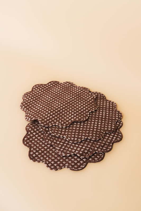 Constance Wavy Quilted Placemat