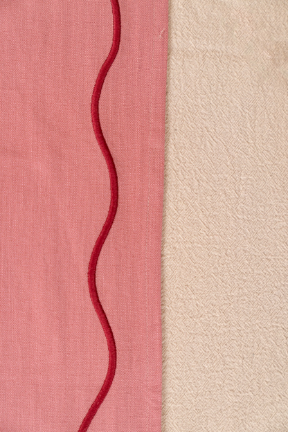 Dusty Rose Wavy Cotton Table Runner