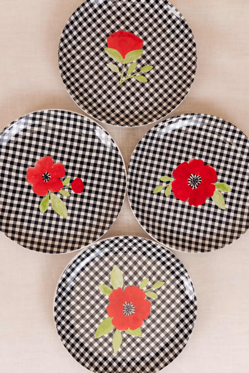 Gingham Floral Dessert Plate Set
