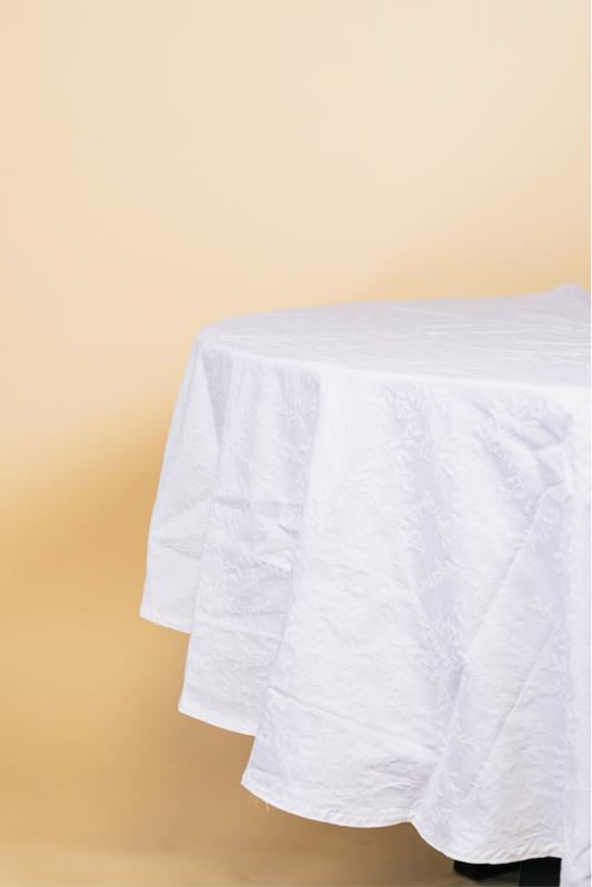 Jacquard Leaf Tablecloth