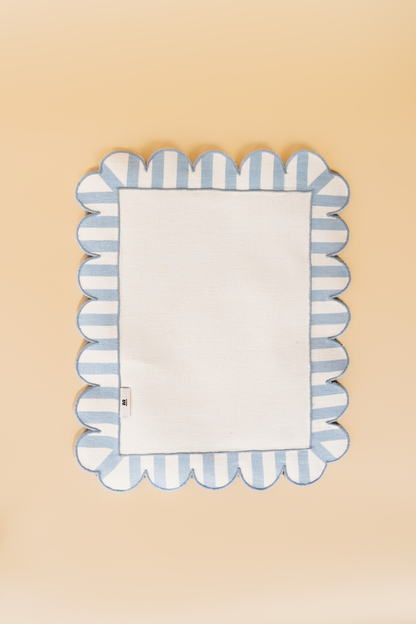 Jardin Embroidered Linen Scalloped Stripe Double-Sided Placemat in Blue Set