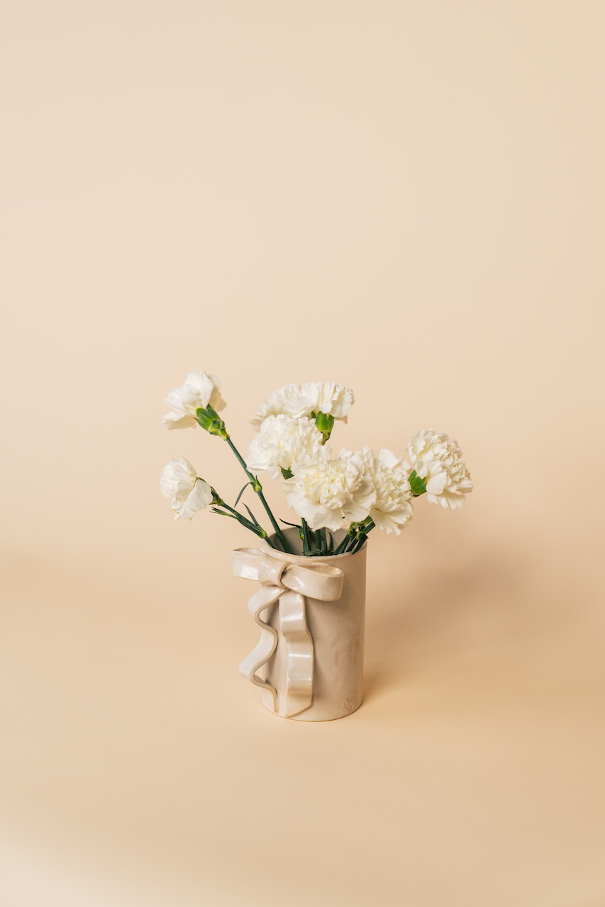 Ribbon Bow Vase
