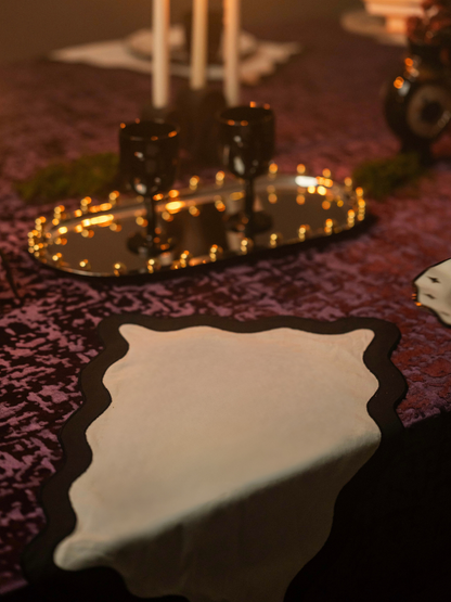Scalloped Edge Black and White Placemat Set