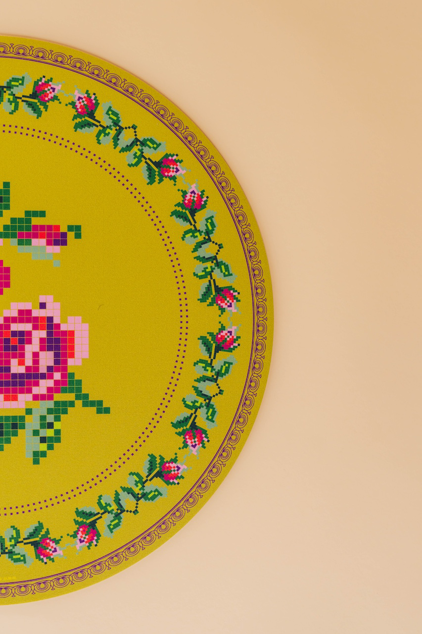 Trandafir Round Placemat Set