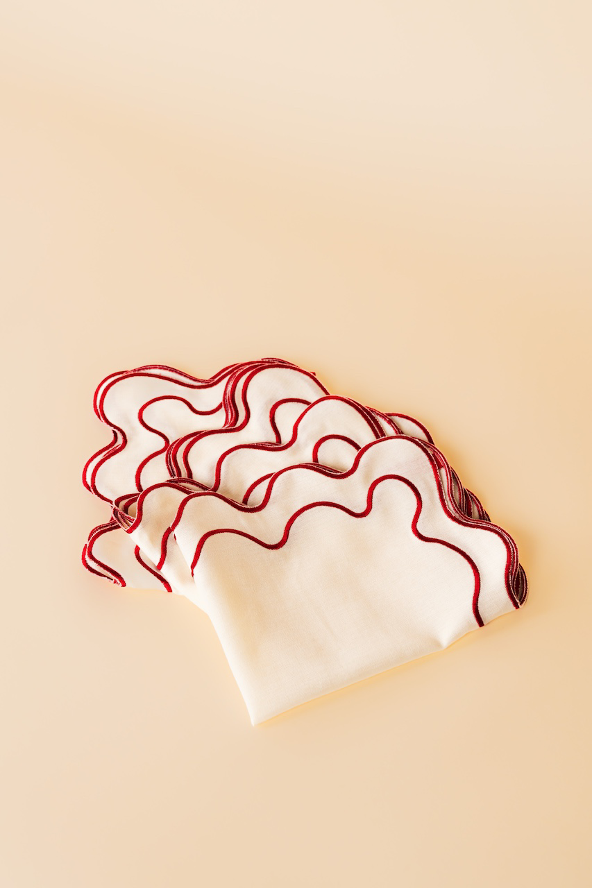 Wavy Creme Red Linen Blend Placemat Set