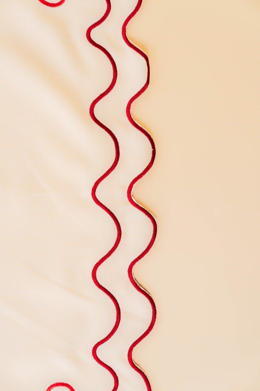 Wavy Creme Red Linen Blend Placemat Set