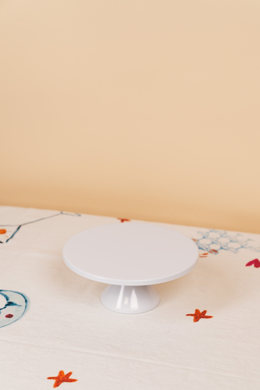 White Cake Stand